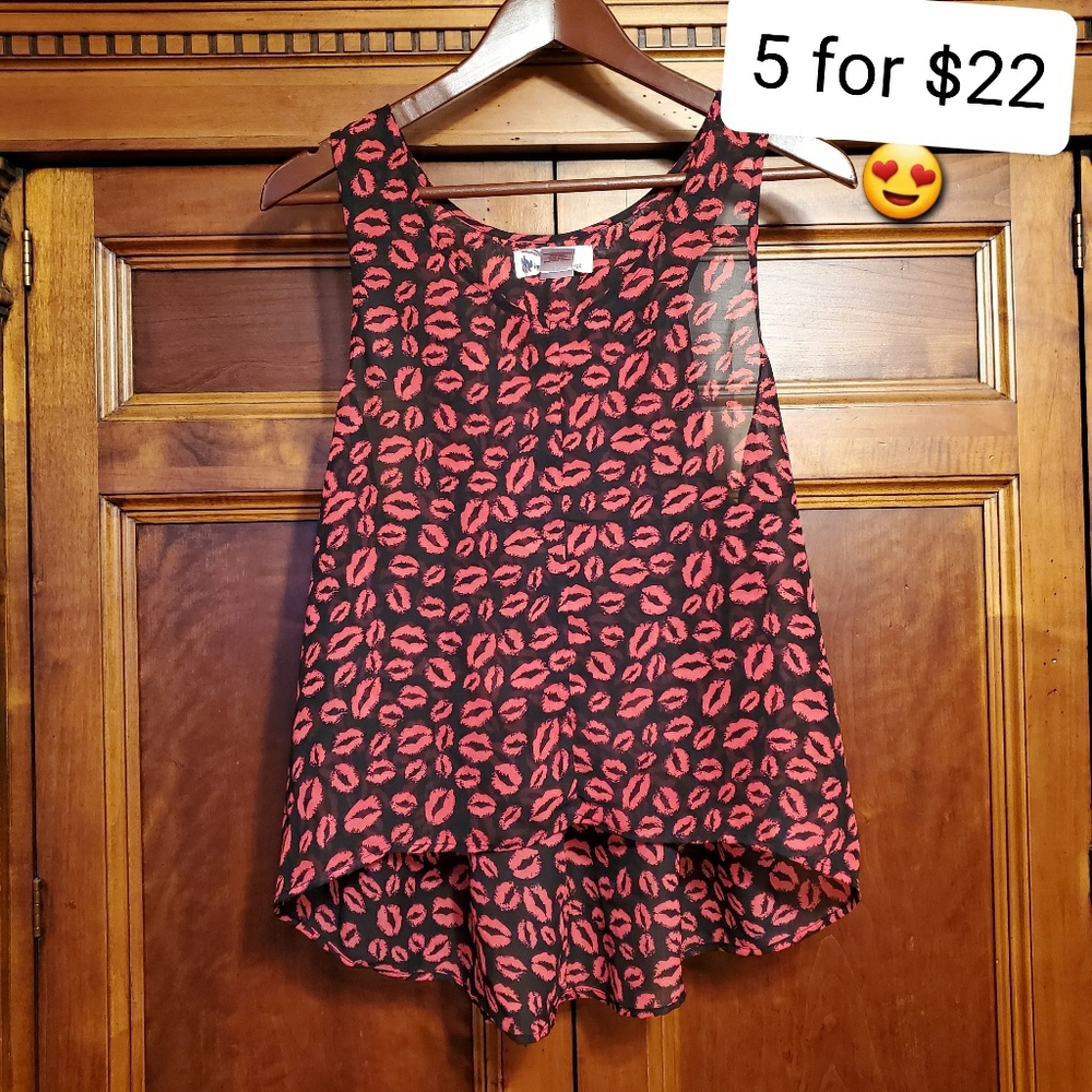 Sale Imaginary Voyage Lips Camisole